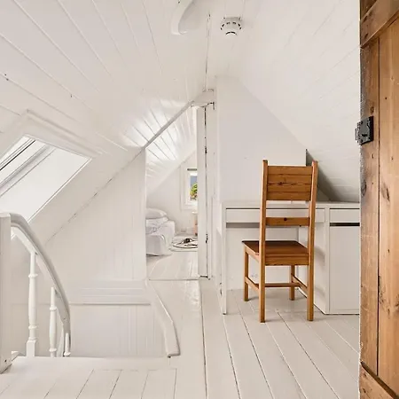 Dinbnb Homes I Idyllically Located 4-bedroom 別荘