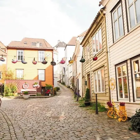 Dinbnb Homes I Idyllically Located 4-bedroom * ベルゲン