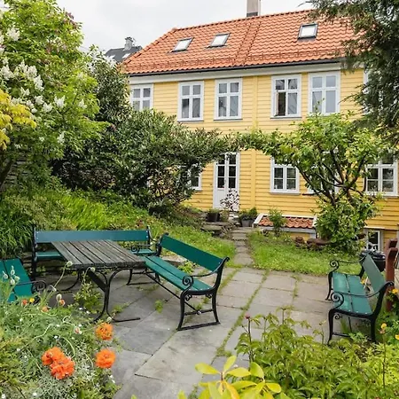 Dinbnb Homes I Idyllically Located 4-bedroom 別荘 *