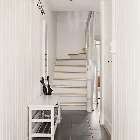 Dinbnb Homes I Idyllically Located 4-bedroom 別荘 ベルゲン